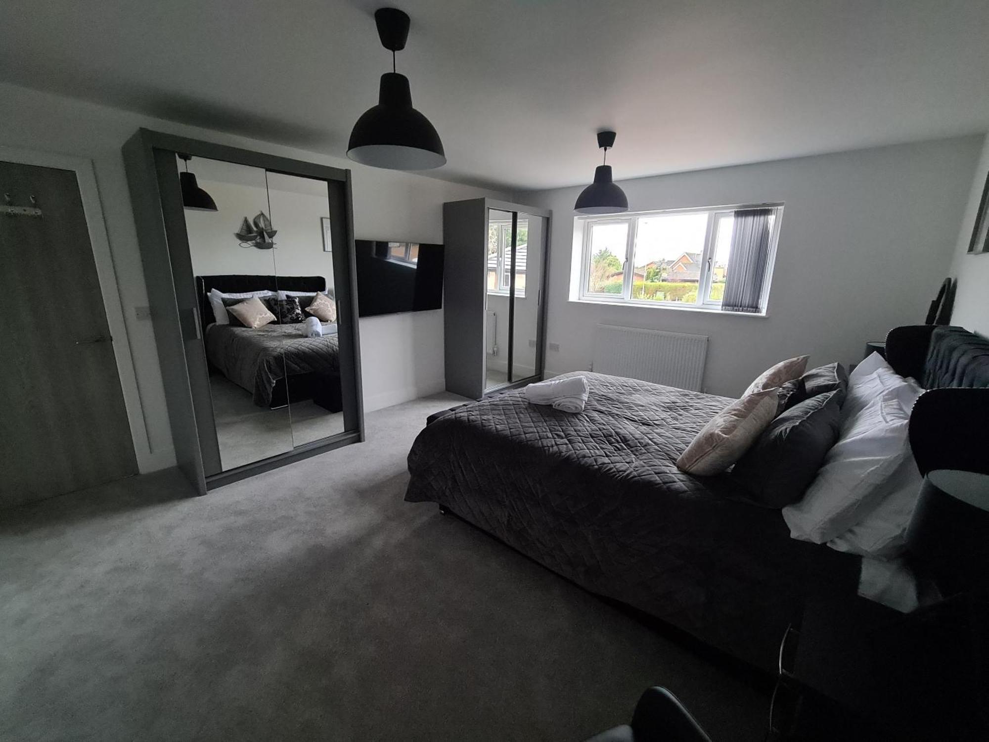Sav 5 Bed Luxury Detached House In Leicester Humberstone Kültér fotó