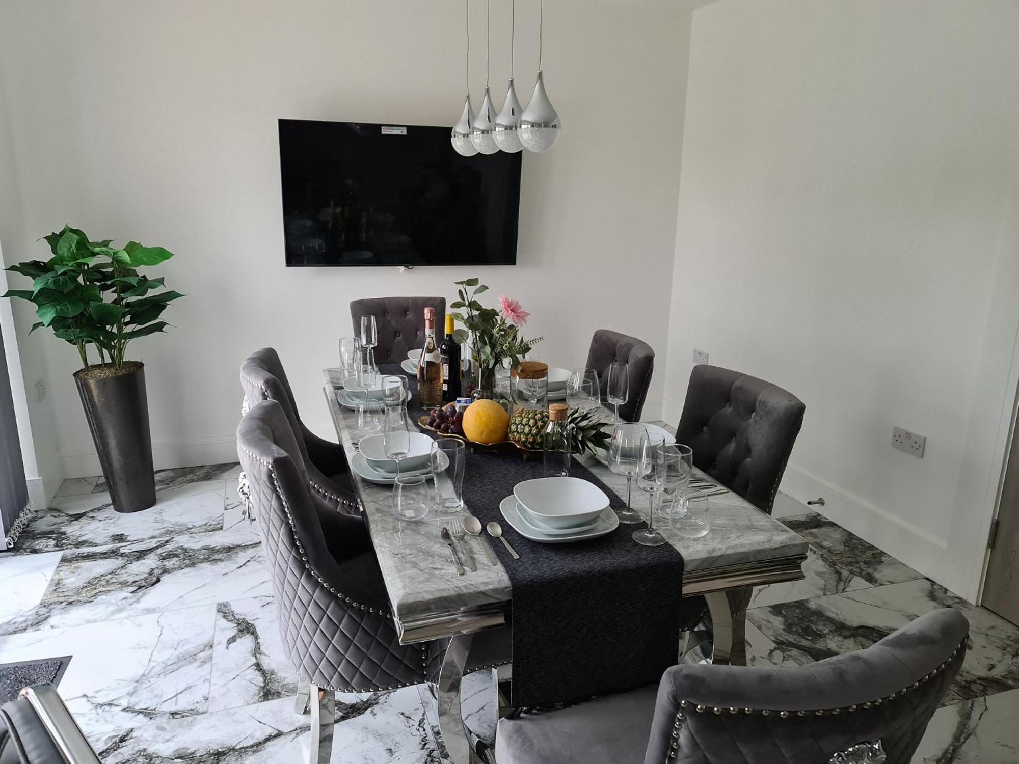 Sav 5 Bed Luxury Detached House In Leicester Humberstone Kültér fotó